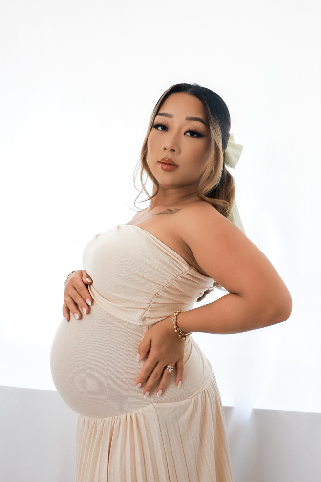 Maternity photography portfolio image